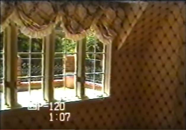 jb-previous-bedroom-next-to-burkes-2nd-floor-2