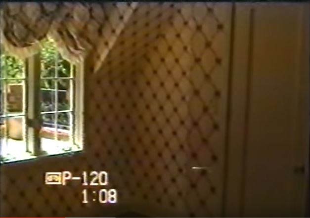 jb-previous-bedroom-next-to-burkes-2nd-floor