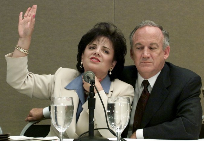 PATSY RAMSEY ANSWERES QUESTIONS WITH JOHN RAMSEY.