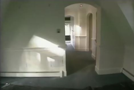 john-and-patsy-bedroom-hall