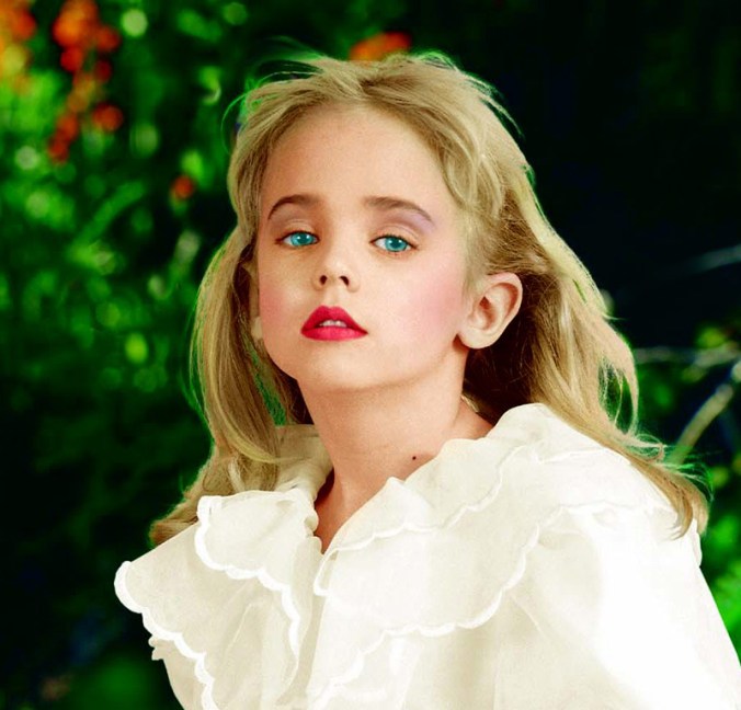 EXCLUSIVE: Intimate family photos of JonBenet Ramsey and family