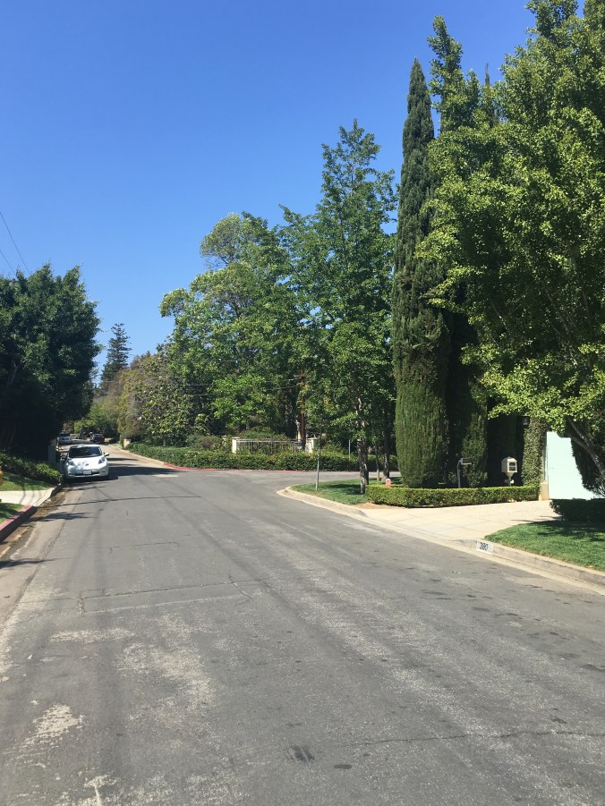 Looking down Rockingham - OJ house on right
