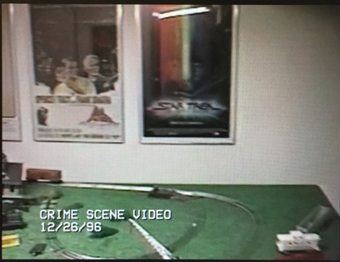 movie-posters-in-train-room2