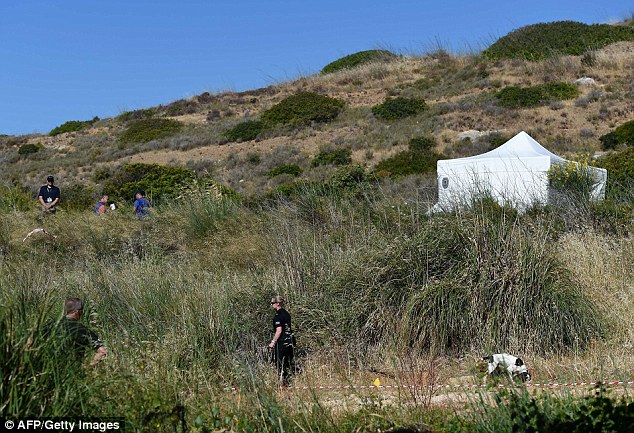 article-2647004-1E6DFDB800000578-64_634x433