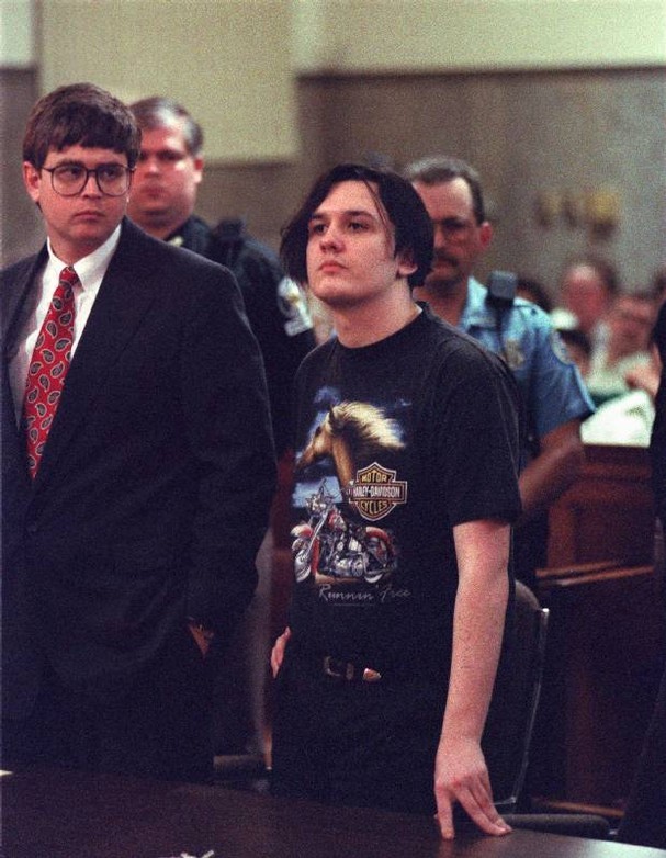 Damien with lawyer 2