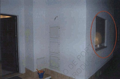 PICTURE FROM MA CANN CASE FILE. INSIDE THE APARTMENT.